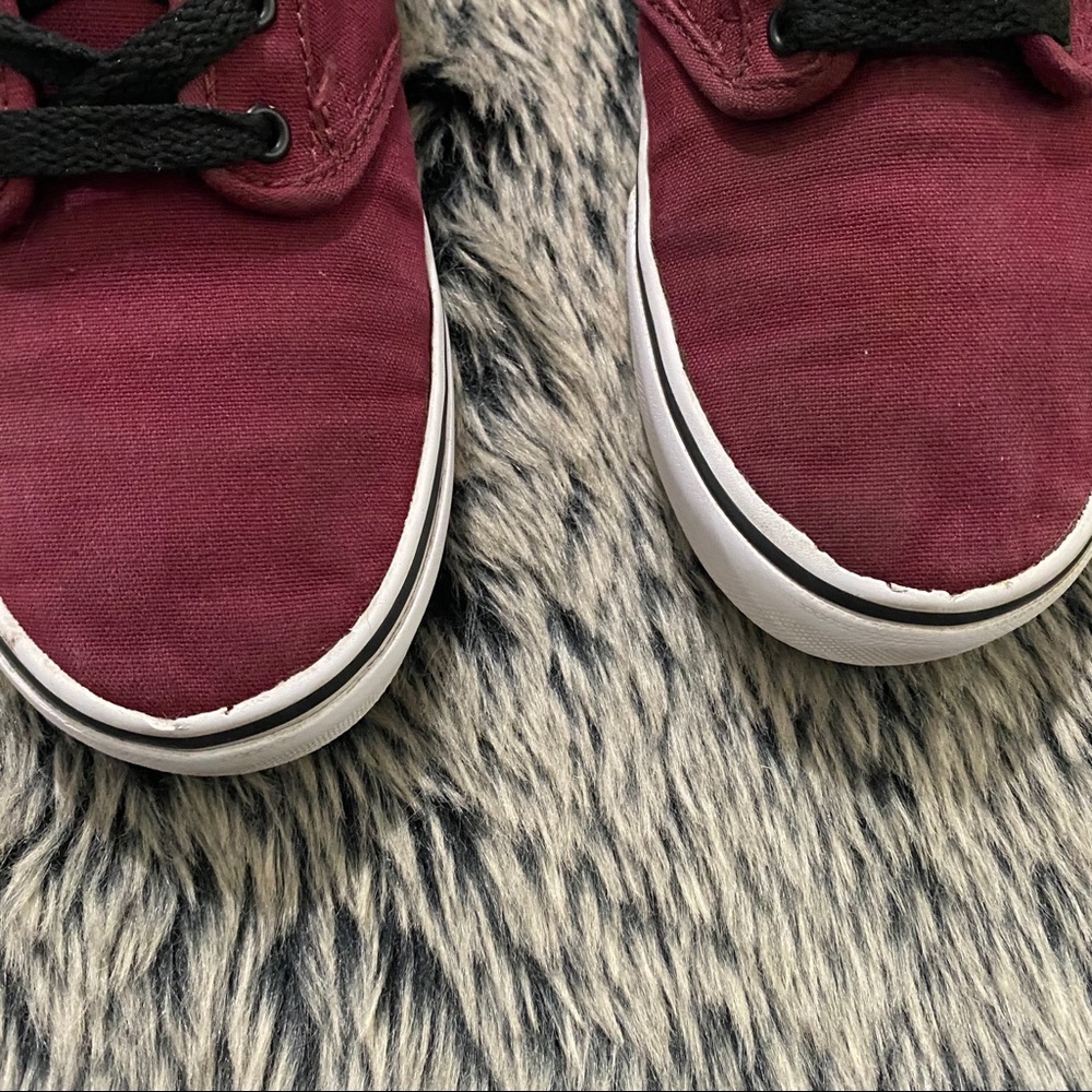Vans - Picture 3 of 6